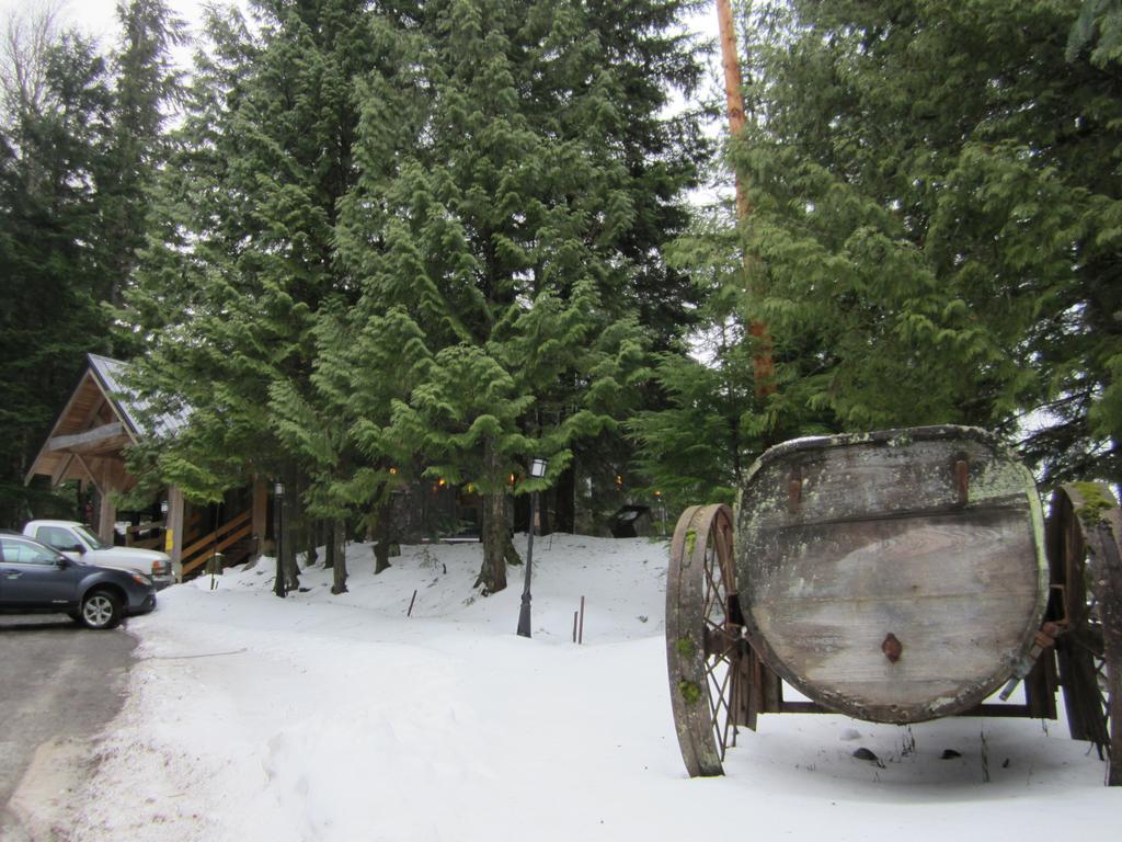 The Lodge At Skeena Landing Terrace Exterior foto