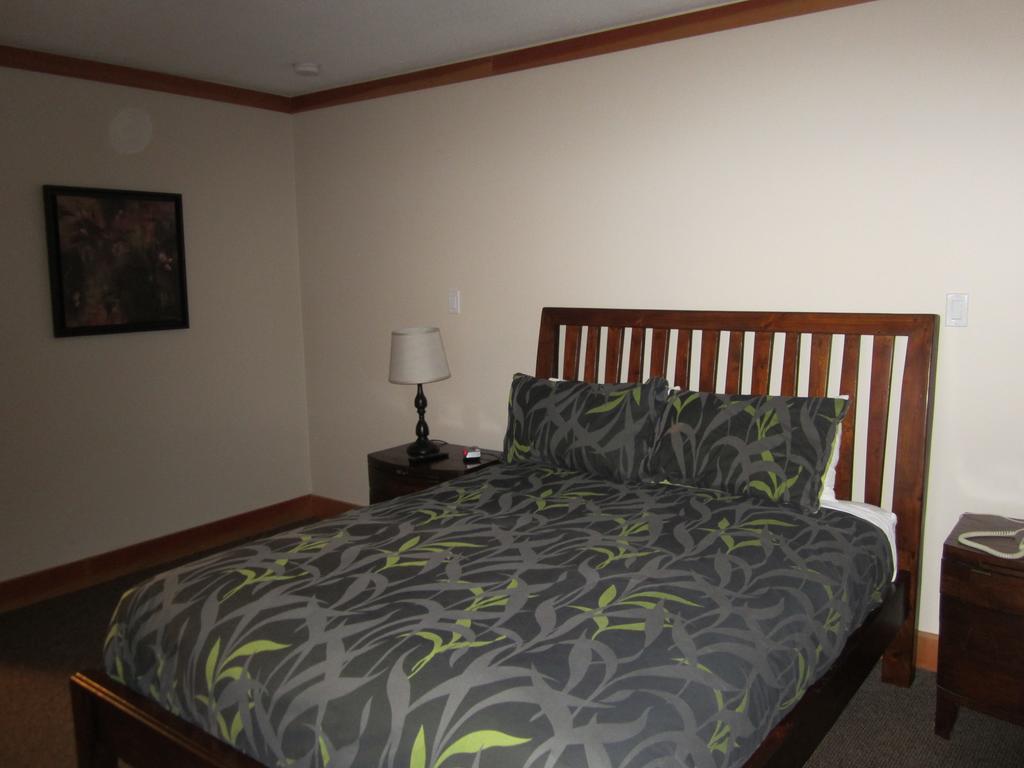 The Lodge At Skeena Landing Terrace Habitación foto